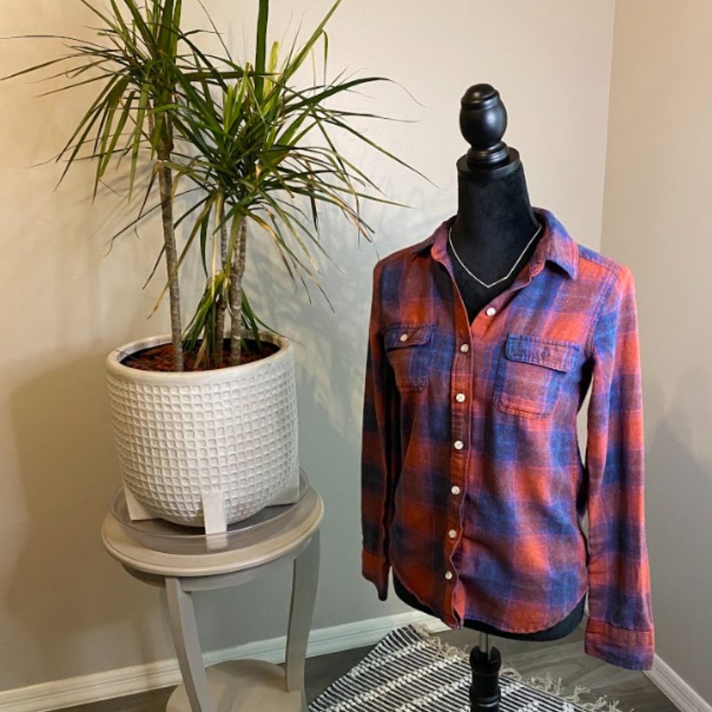 Mossimo Plaid Pink/Blue Long Sleeve Flannel